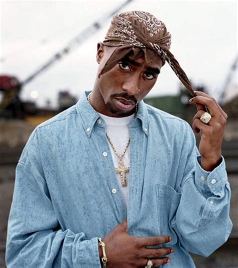 tupac shakur bandana